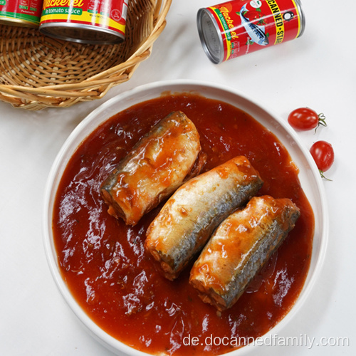 Hervorragender Wert Makrelen in Tomatensauce